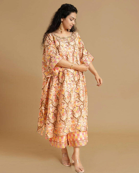 Capture spring's essence! laadindia Phulwari shades of spring kaftan (free size, boat neck) boast a blossom print & delicate embroidery. Flowing checkered palazzos graze the ankle.