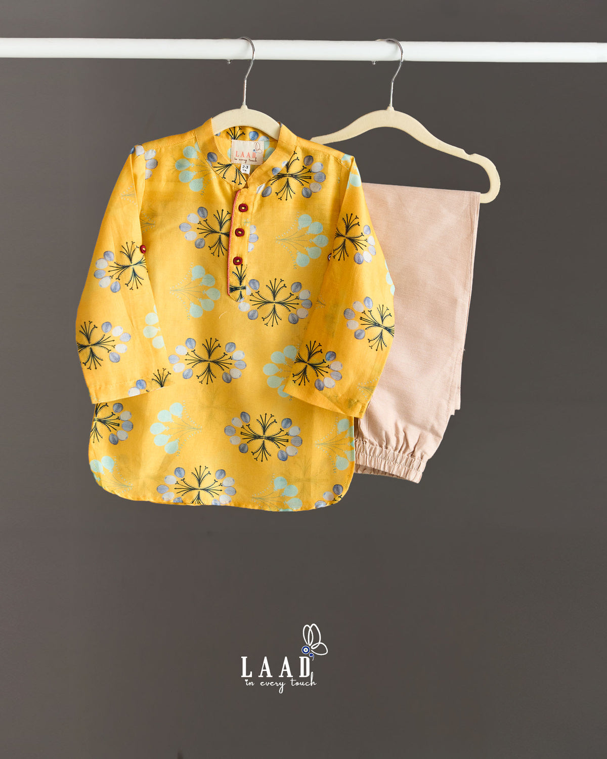 SUNEHRA JASHN KURTA SET
