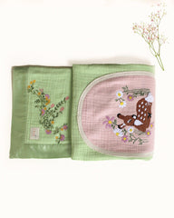 Hand-embroidered Bambi dohar in rich tomato green! Luxurious 6-layer muslin for sweet dreams