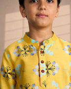 SUNEHRA JASHN KURTA SET