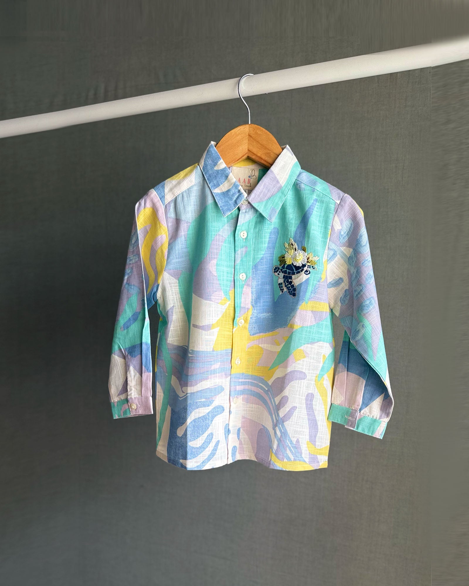 TURTLE SHIRT